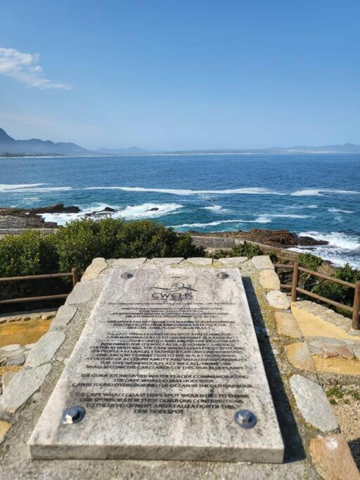*Self-Check In - Whale Watching Paradise -Central* Hermanus Exteriör bild